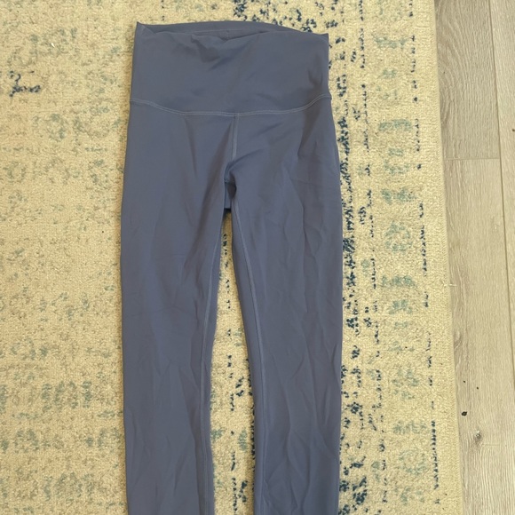Like New Lululemon Wunder Train Leggings Size 4 in Water Drop with 25” Inseam - Picture 3 of 4